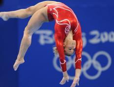 赛前速览：CBA季后赛半决赛休斯顿火箭对阵巴塞罗那，三大看点值得期待的简单介绍